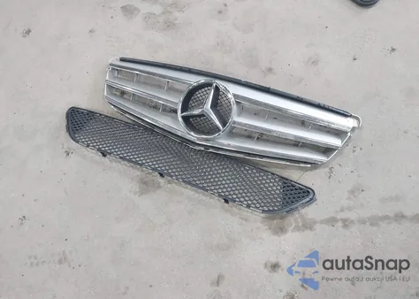 2009 Mercedes-Benz C 300 Luxury 4Matic/Sport 4Matic from USA, damaged, VIN WDDGF81X69F253623